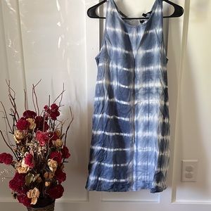 Francesca’s shift dress with pockets